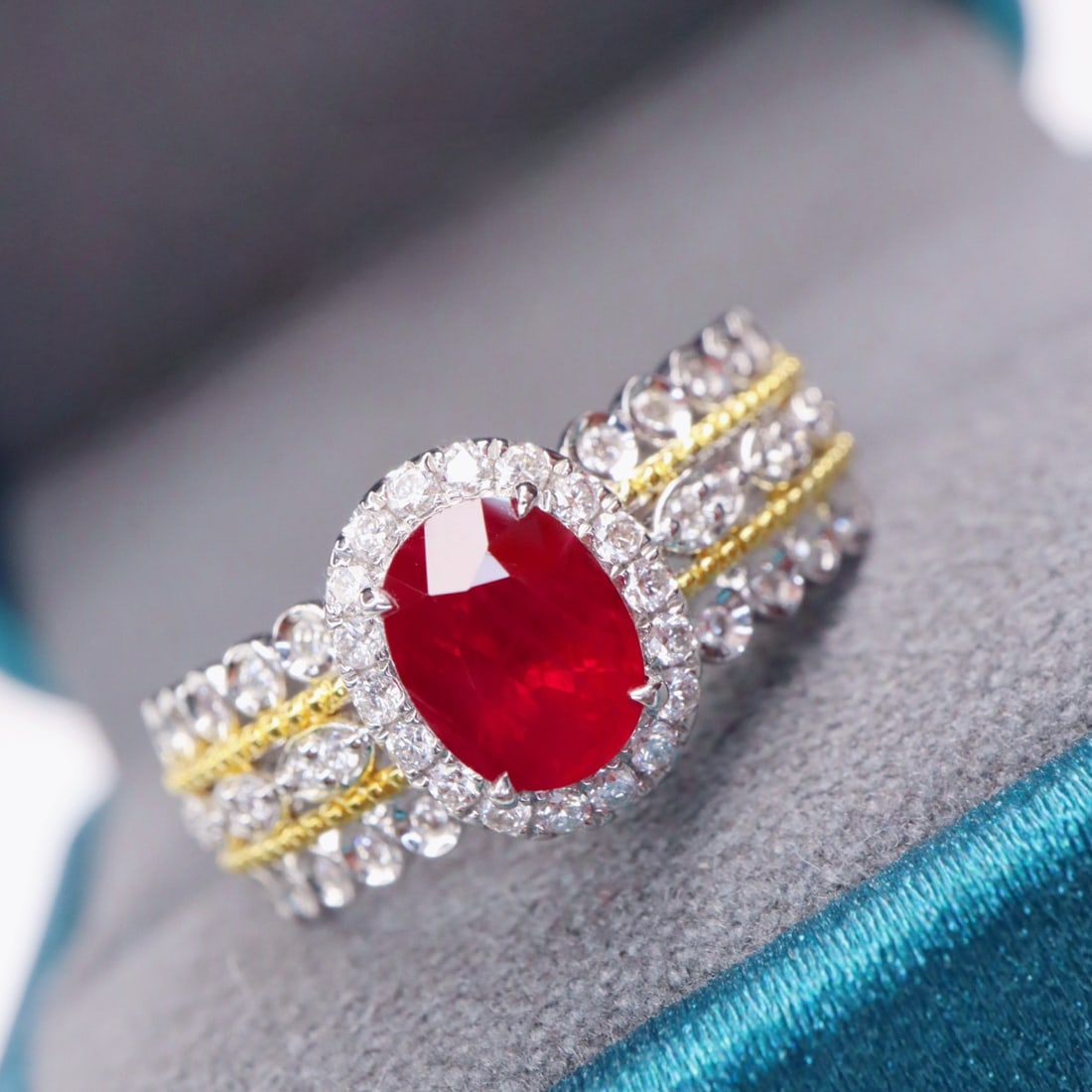 14k Gold 1.46 Ctw Vivid Red Natural Ruby & Diamond Ring - 3