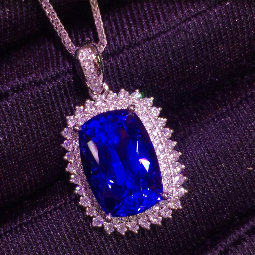 14k Gold 6.5 Ct Natural Tanzanite & Diamond Pendant( Without Chain ) - 6