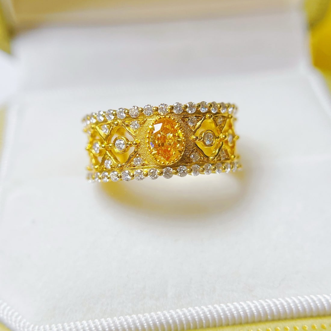 Gia Certified 14k Gold 1.19 Ctw Natural Yellow Diamond & Diamond Ring: Ref:231140103 // gold content:14k gold // ring size:7. 25us // // main gemstone:yellow diamond // certified:gia // shape:oval // carat weight:0. 31ct // clarity grade:vs1 // color:yellow // treatment: