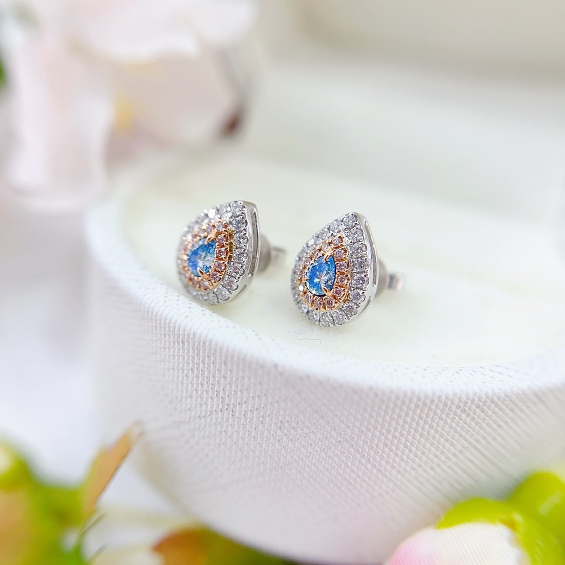 14k Gold 0.62 Ctw Natural Blue Diamond & Diamond Earrings - 3