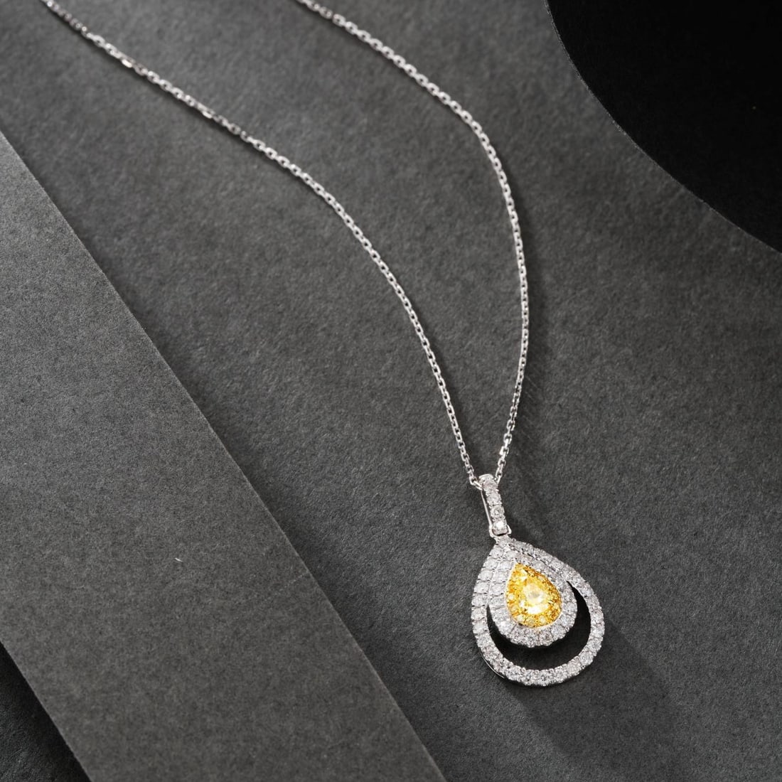 14k Gold 0.59 Ctw Natural Yellow Diamond & Diamond Necklace - 3