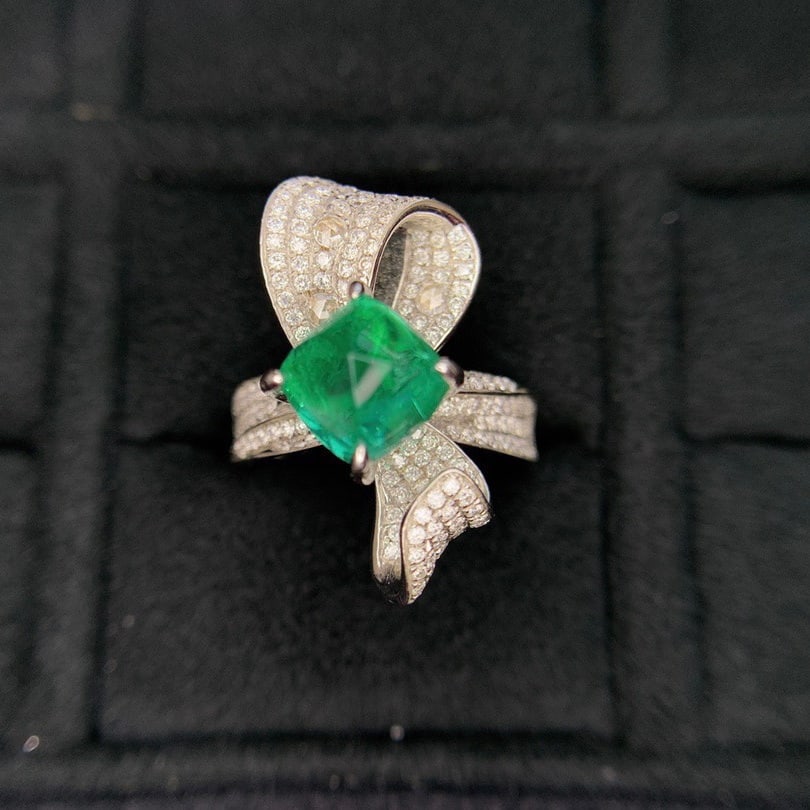 14k Gold 4.53 Ctw Natural Emerald & Diamond Ring - 4