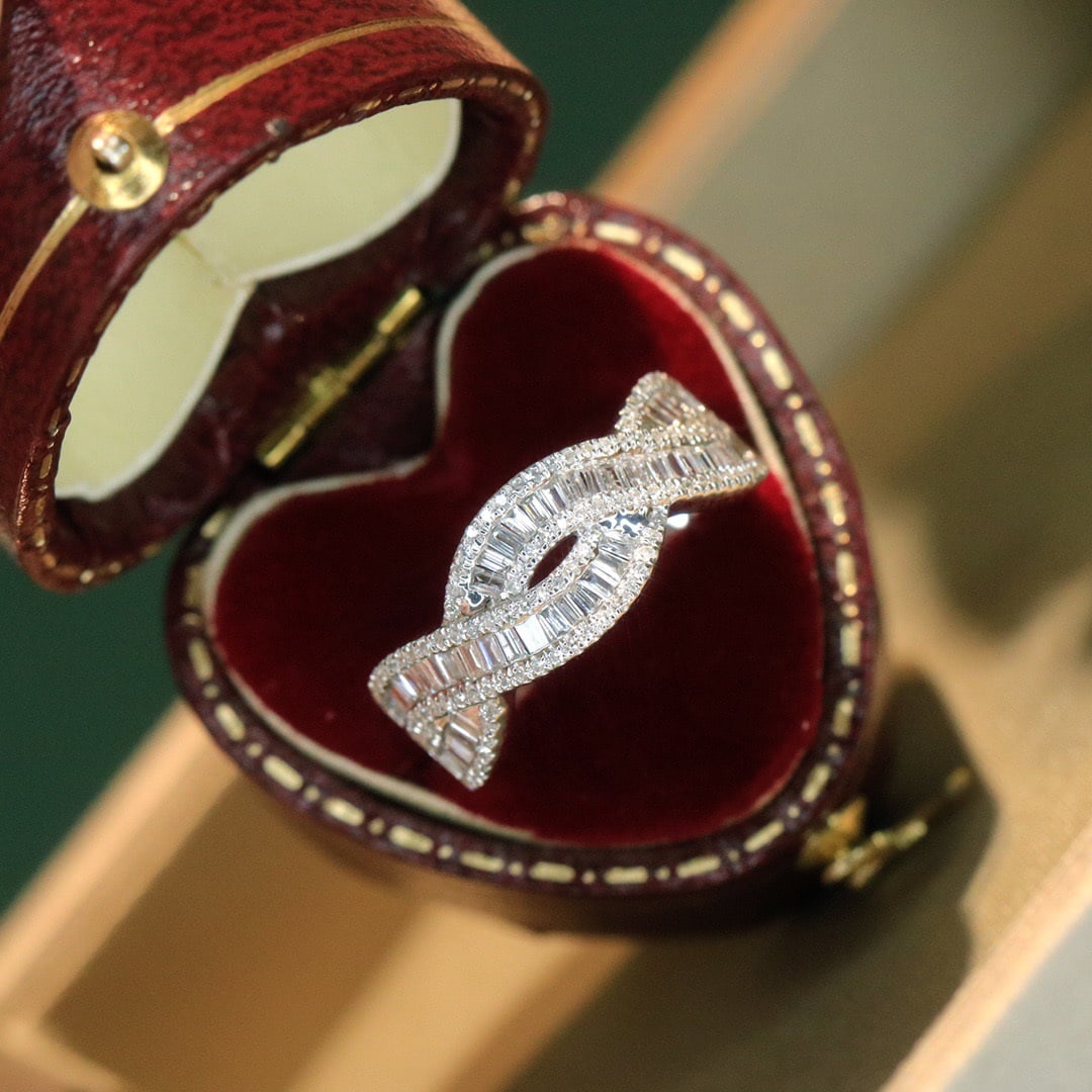 14k Gold 0.6 Ct Natural H Diamond Ring - 2