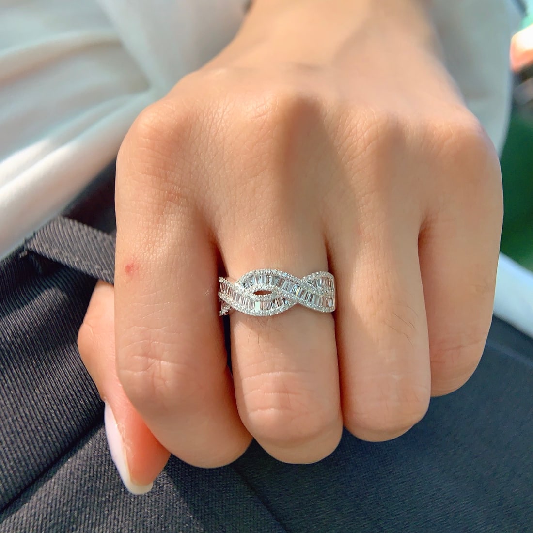 14k Gold 0.6 Ct Natural H Diamond Ring - 6