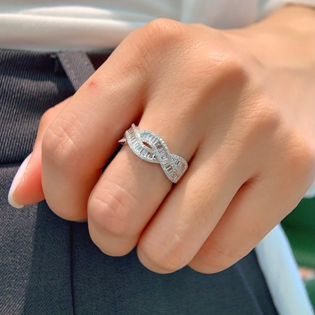 14k Gold 0.6 Ct Natural H Diamond Ring - 7