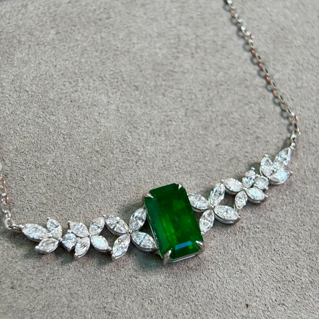 14k Gold 3.03 Ctw Vivid Green Natural Emerald & Diamond Necklace - 6
