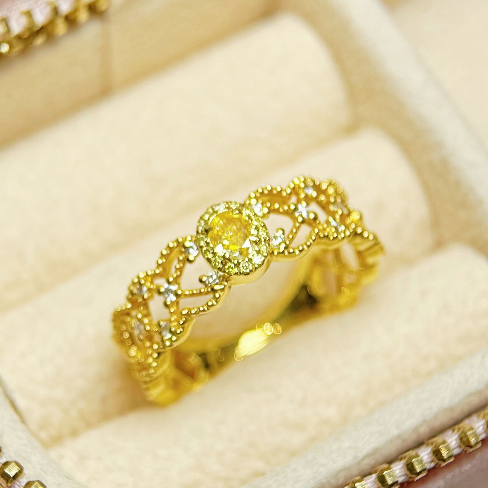 14k Gold 0.31 Ctw Natural Yellow Diamond & Diamond Ring - 2