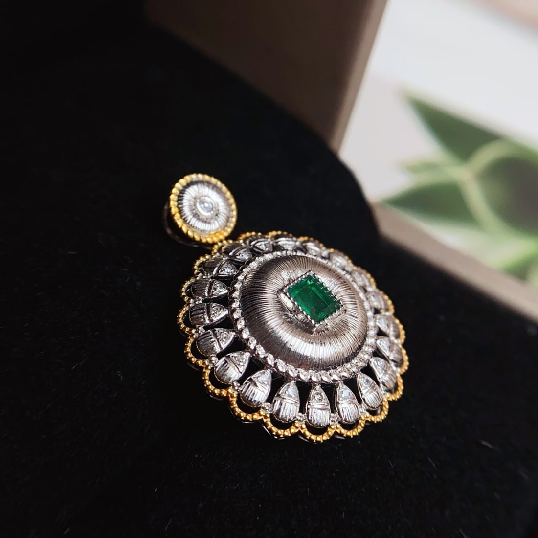 14k Gold 0.28 Ct Natural Emerald & Diamond Pendant( Without Chain ) - 2