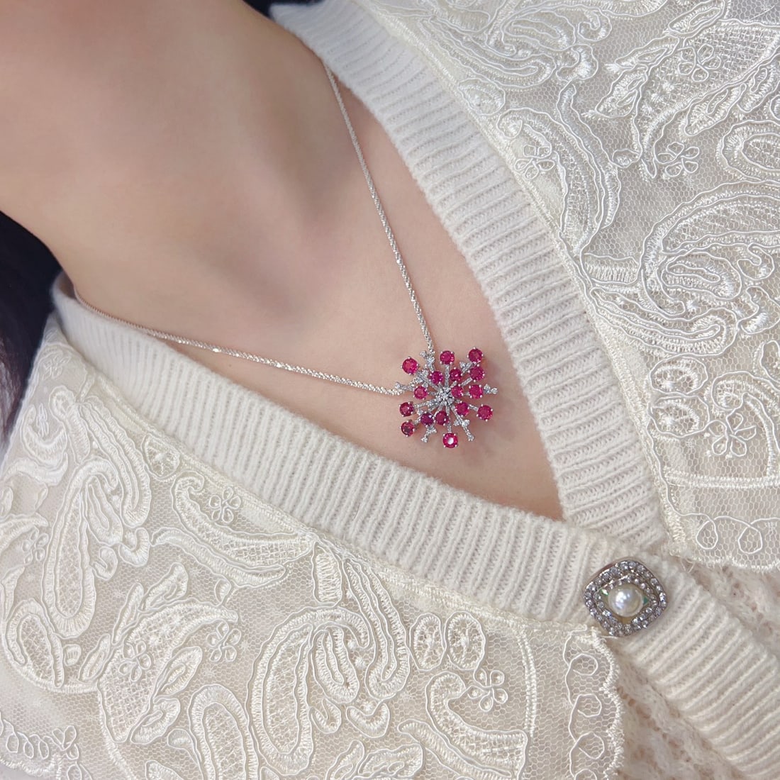 14k Gold 4 Ct Natural Ruby & Diamond Brooch/pendant( Without Chain ) - 4