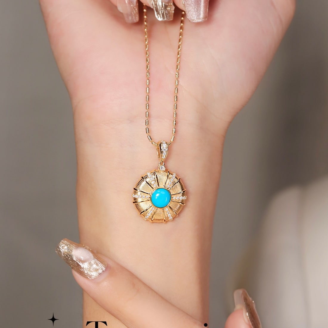 14k Gold 1.04 Ctw Natural Blue Turquoise & Diamond Pendant( Without Chain ): Ref:231140170 // gold content:14k gold // main gemstone:blue turquoise // shape:round // carat weight:0. 83ct // color:blue // treatment:natural // cut grade:g // // adjacent gemstone 2 : diamond // s