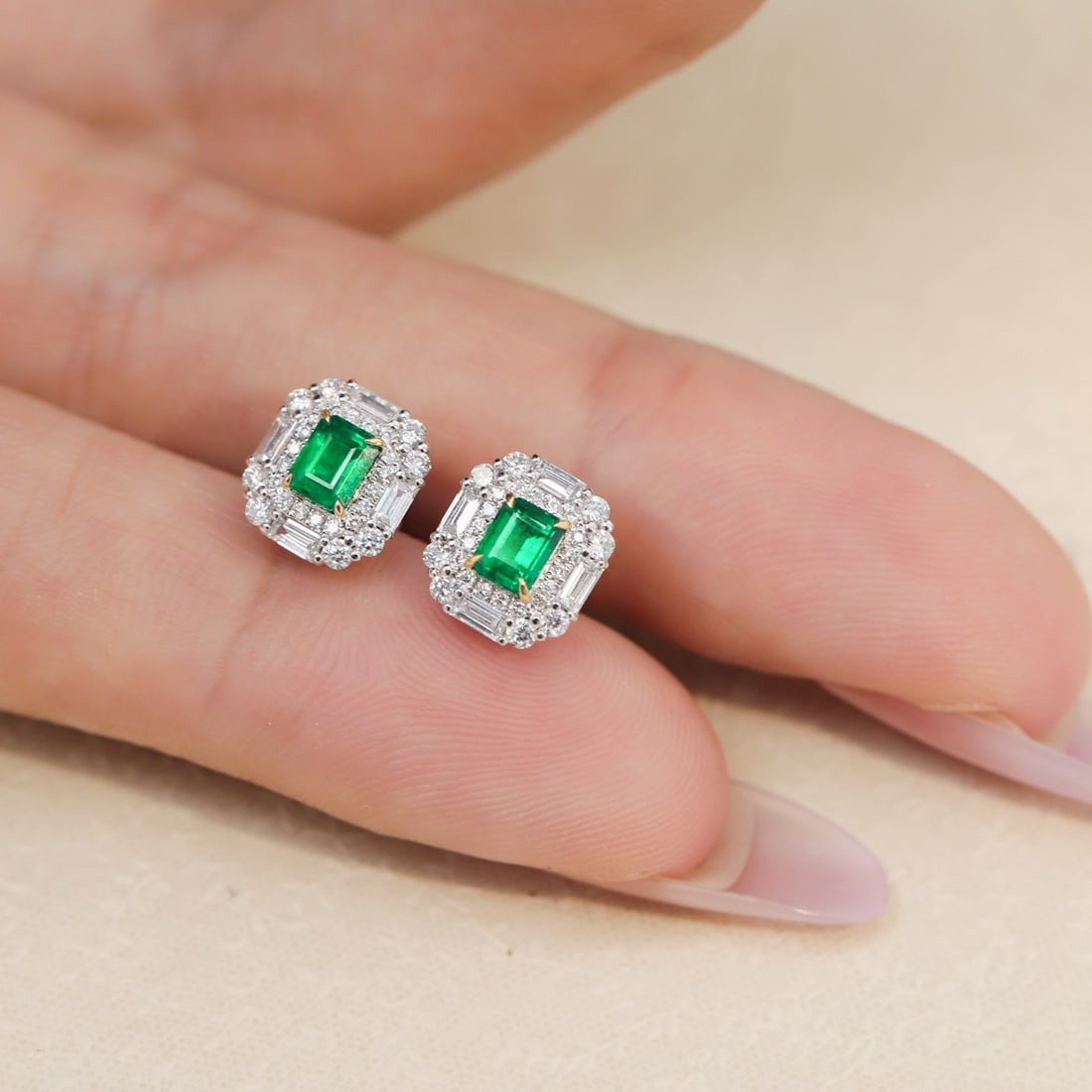 14k Gold 1.24 Ctw Vivid Green Natural Emerald & Diamond Earrings - 4