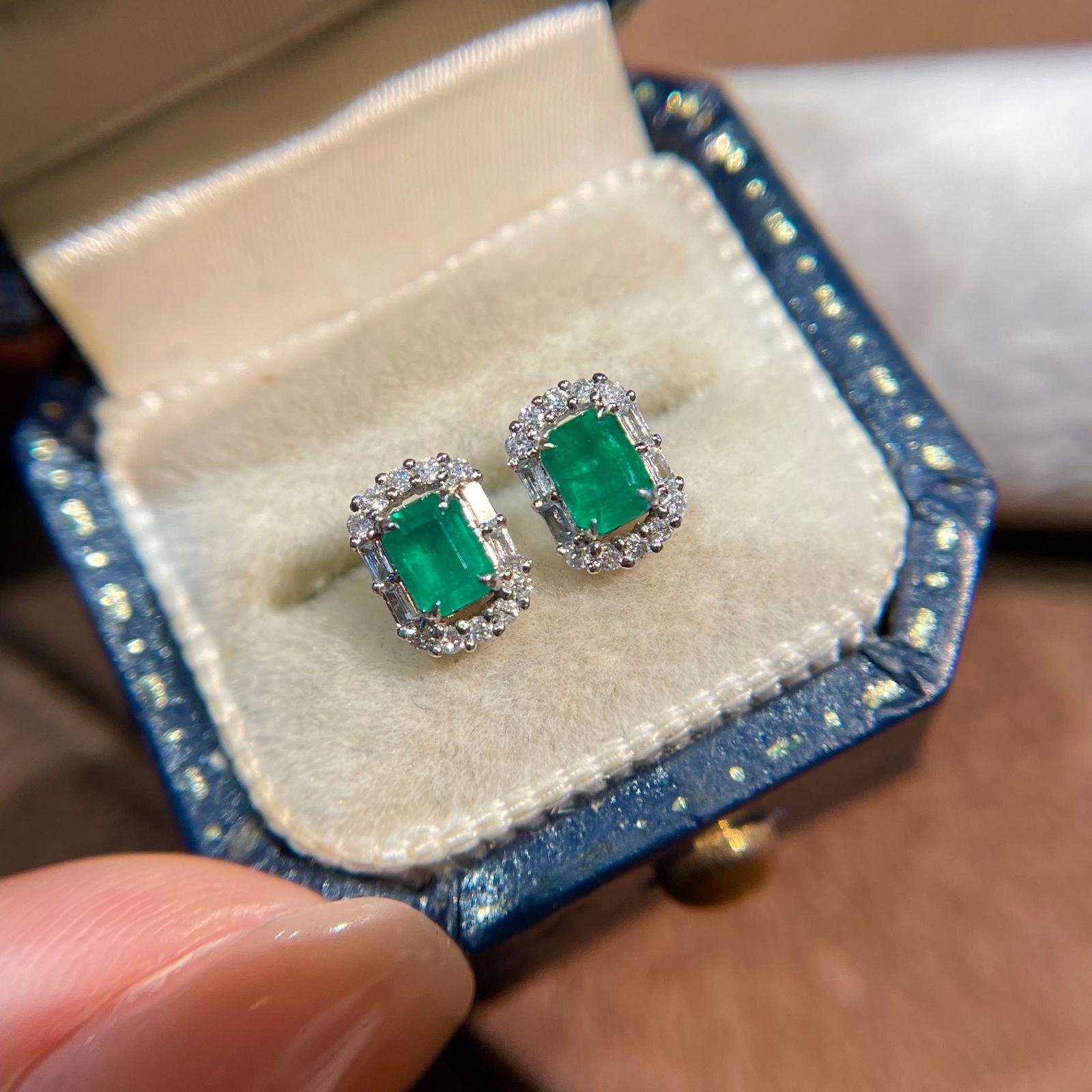 14k Gold 0.42 Ct Natural Emerald & Diamond Earrings - 2