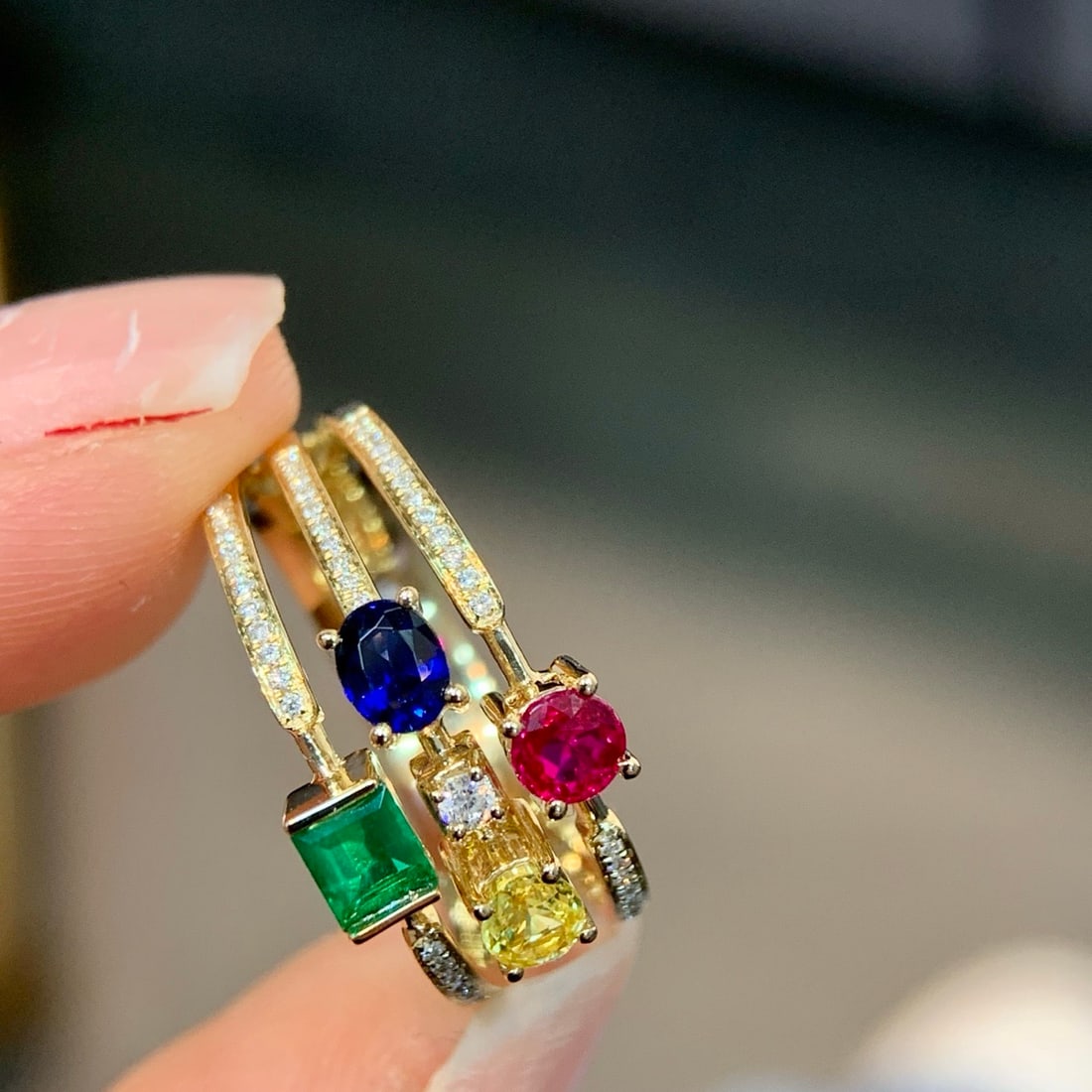 14k Gold 1.14 Ctw Natural Sapphire & Emerald & Ruby & Diamond Ring - 5