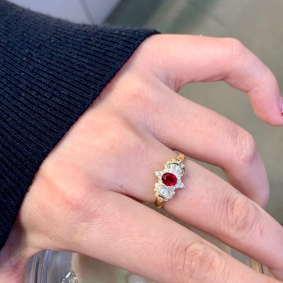 14k Gold 0.80 Ctw Natural Ruby & Diamond Ring - 4