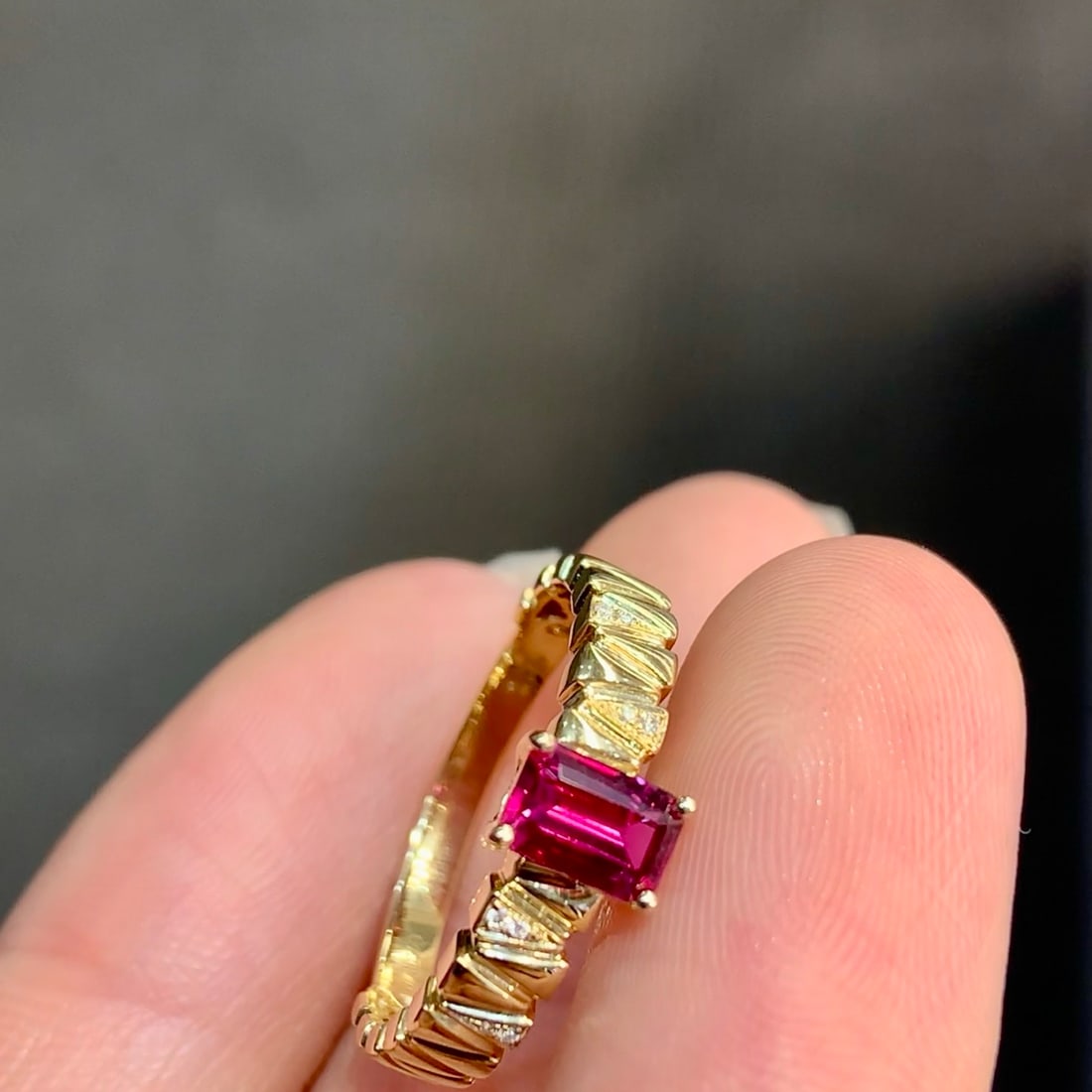 14k Gold 0.51 Ctw Natural Ruby & Diamond Ring - 2
