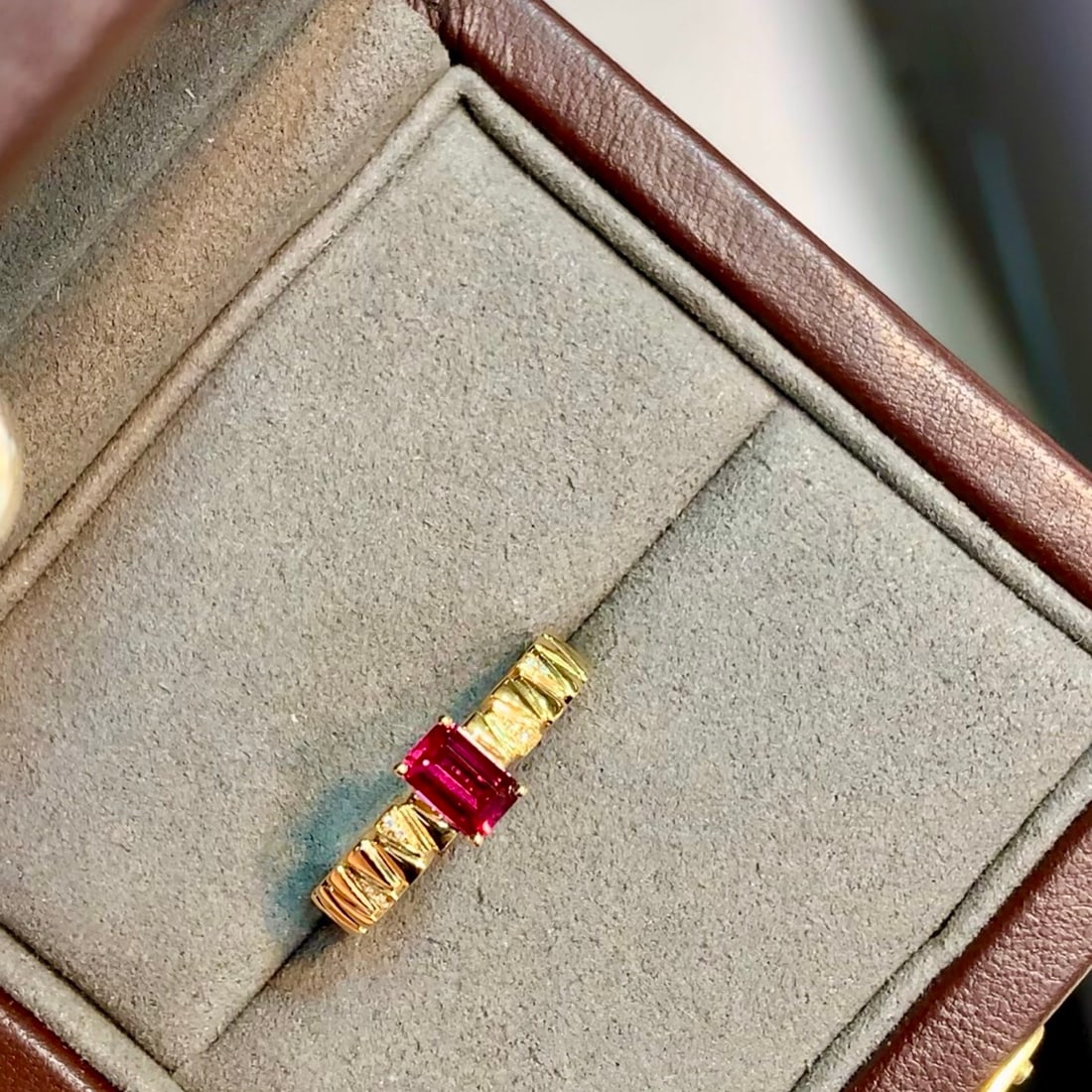 14k Gold 0.51 Ctw Natural Ruby & Diamond Ring - 3