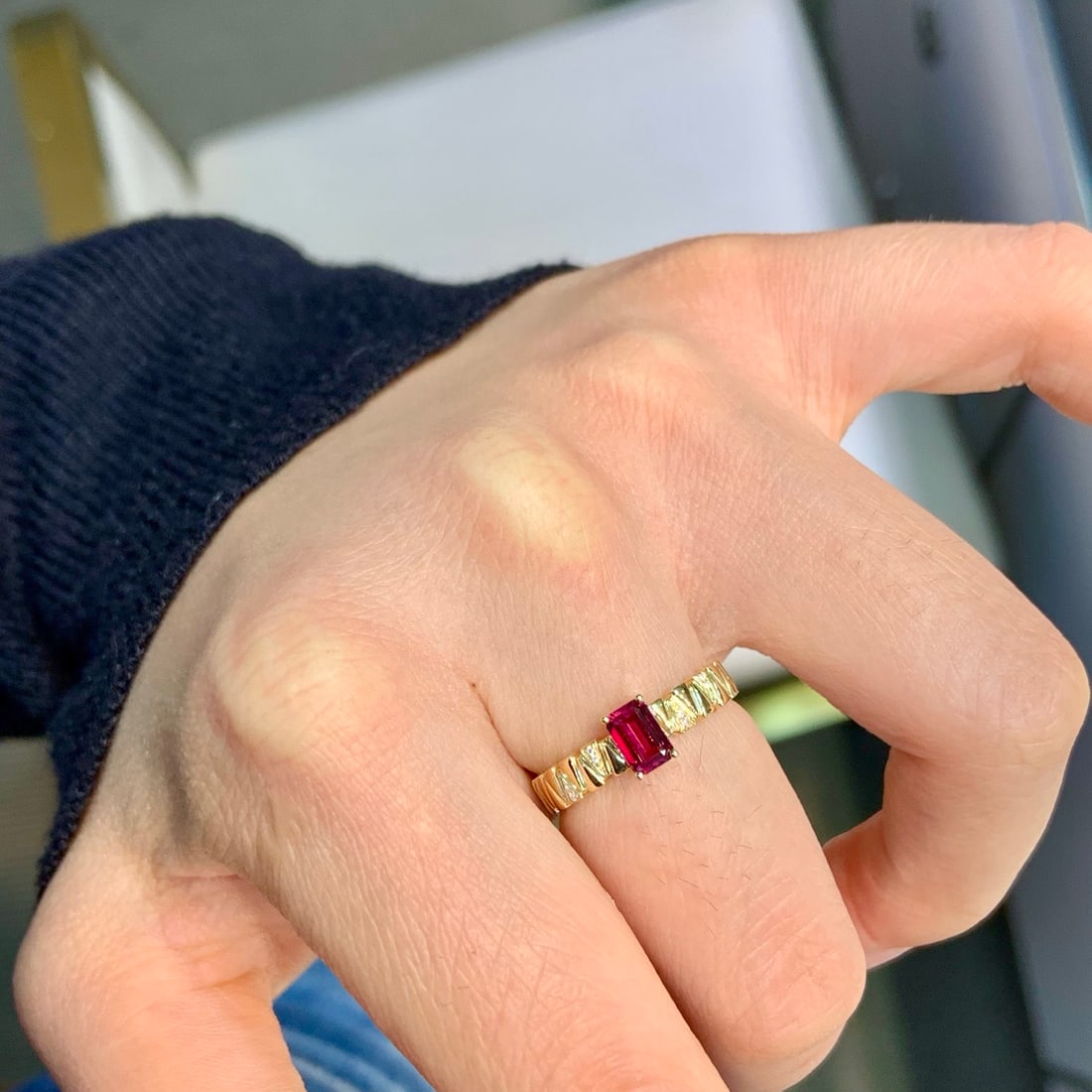 14k Gold 0.51 Ctw Natural Ruby & Diamond Ring - 4