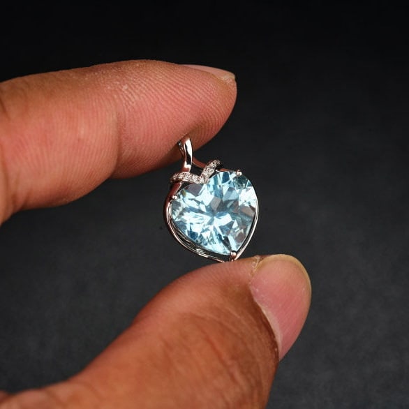 14k Gold 4.43 Ct Natural Aquamarine & Diamond Pendant( Without Chain ) - 7