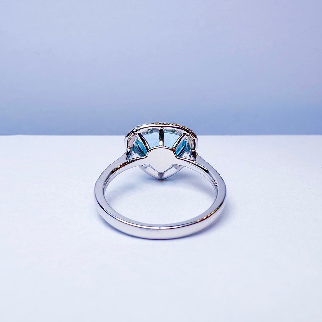 14k Gold 2.51 Ctw Natural Aquamarine & Diamond Ring - 4