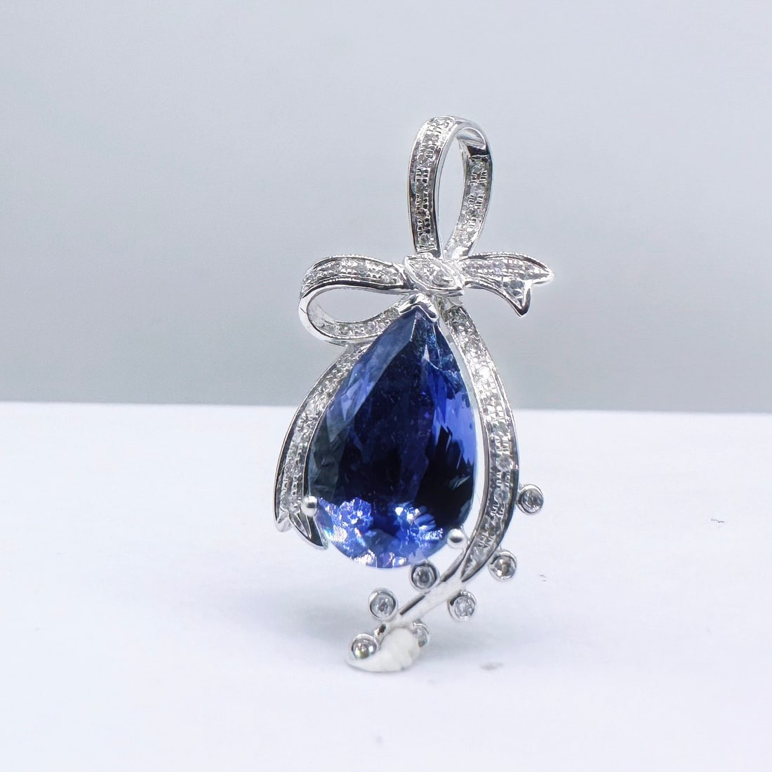 14k Gold 2.88 Ctw Natural Tanzanite & Diamond Pendant( Without Chain ) - 4