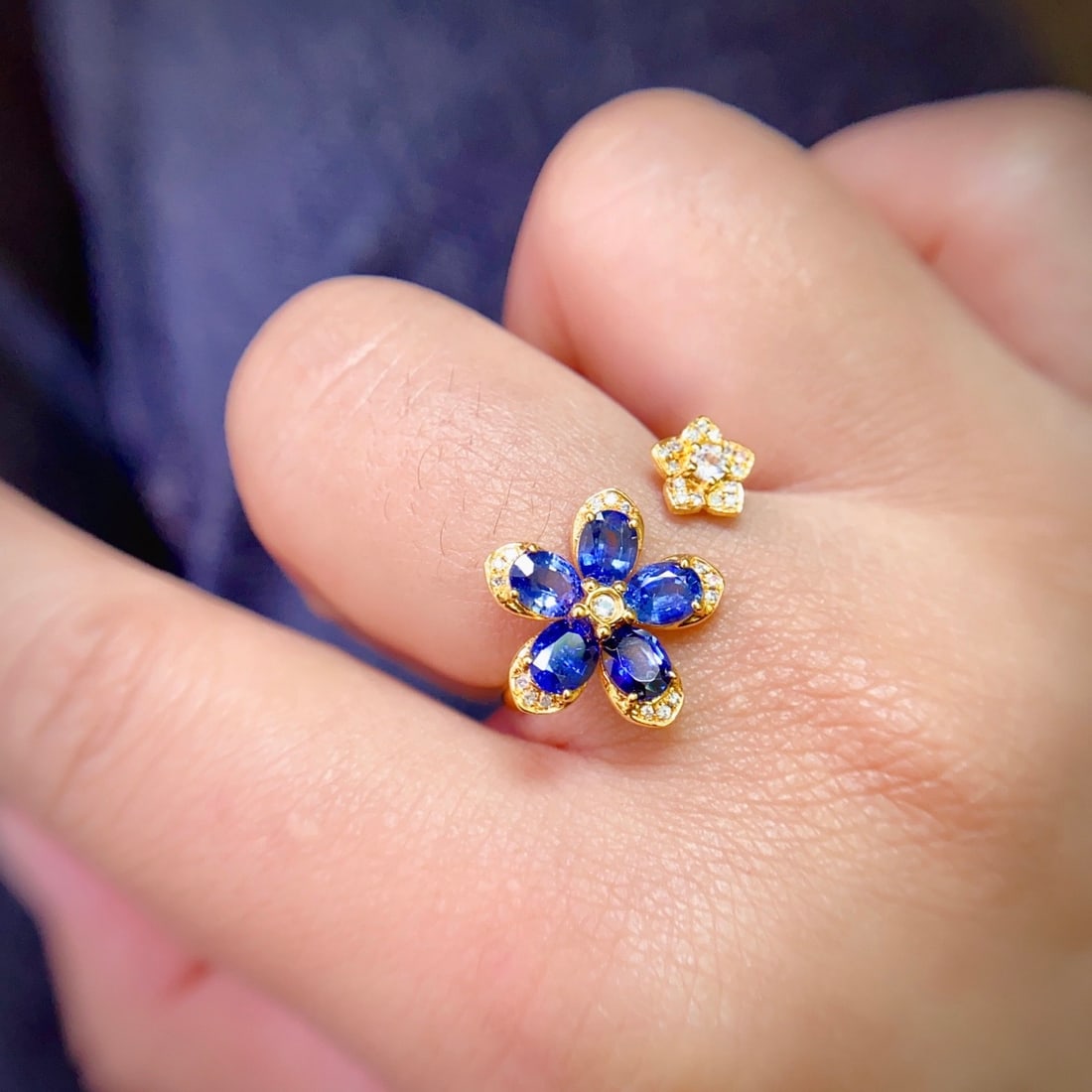 14k Gold 2.00 Ct Natural Sapphire & Diamond & Sapphire Ring - 5