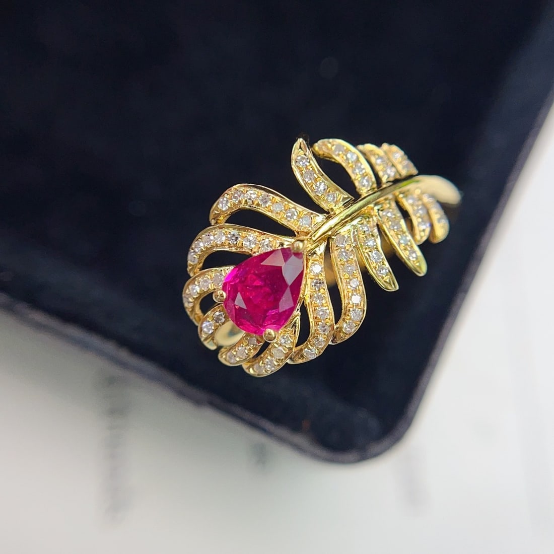 14k Gold 0.65 Ct Natural Ruby & Diamond Ring - 4