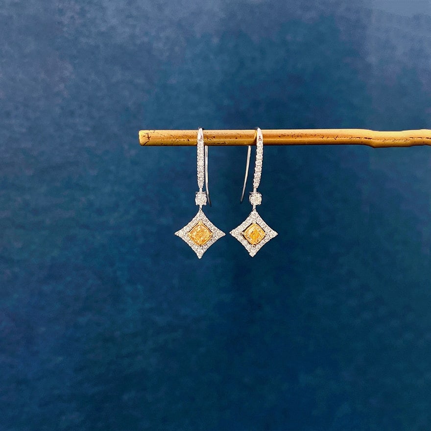 14k Gold 0.70 Ct Natural Color Diamond Earrings - 2