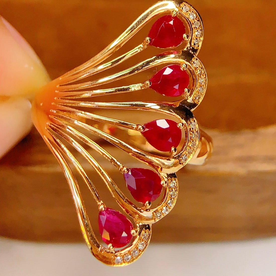 14k Gold 1.5 Ct Natural Ruby & Diamond Ring - 5