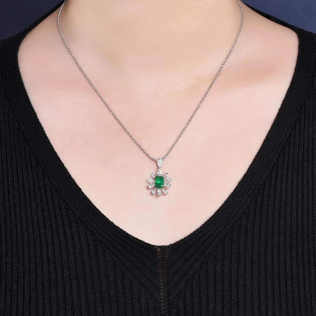 14k Gold 1.30 Ctw Natural Emerald & Diamond Pendant( Without Chain ) - 7