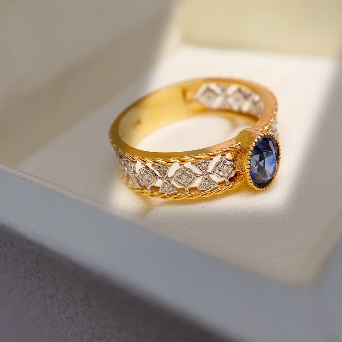 14k Gold 0.80 Ct Natural Sapphire & Diamond Ring - 3