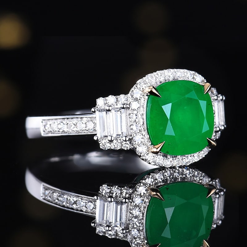 14k Gold 2.13 Ctw Vivid Green Natural Emerald & Diamond Ring - 3