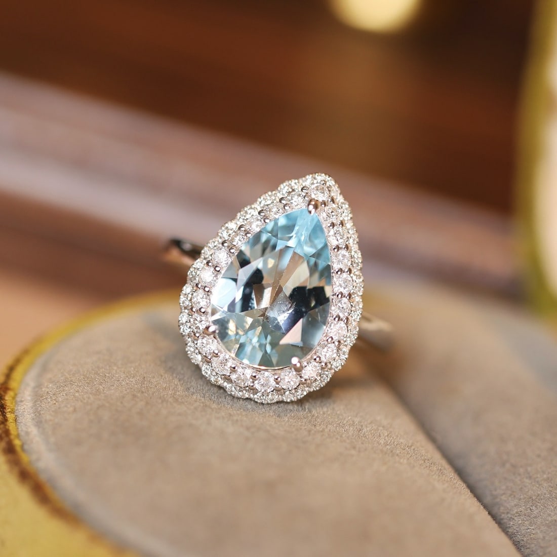 14k Gold 3.71 Ctw Natural Aquamarine & Diamond Ring - 6