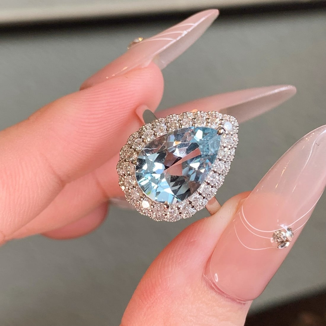 14k Gold 3.71 Ctw Natural Aquamarine & Diamond Ring - 7