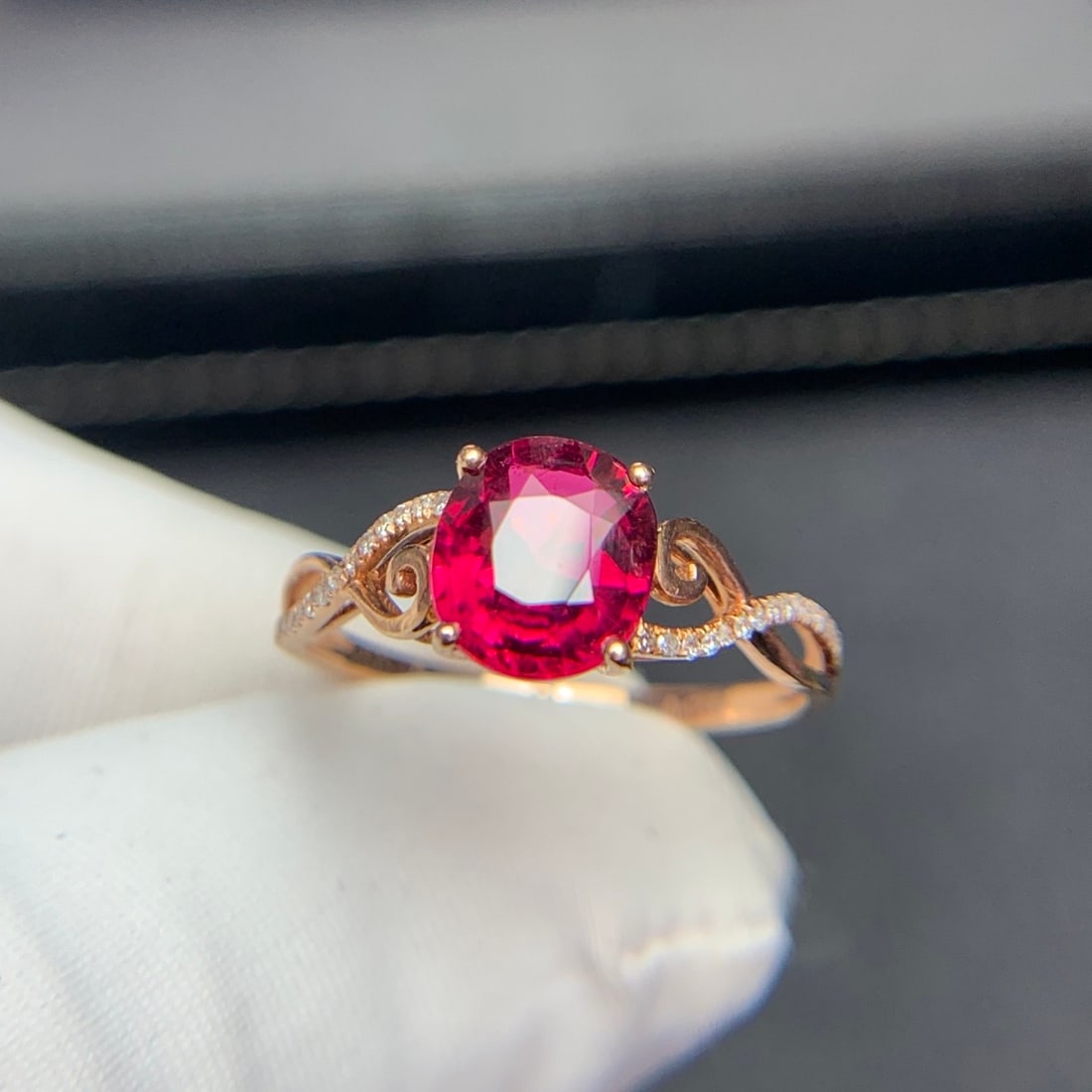 14k Gold 1.5 Ct Natural Tourmaline & Diamond Ring - 2