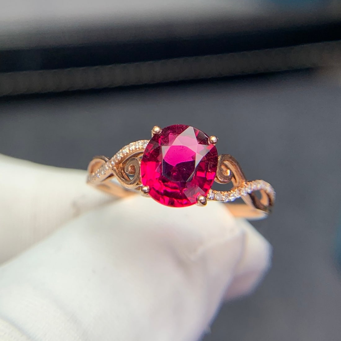 14k Gold 1.5 Ct Natural Tourmaline & Diamond Ring - 4