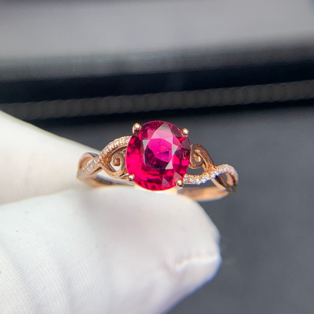 14k Gold 1.5 Ct Natural Tourmaline & Diamond Ring - 5