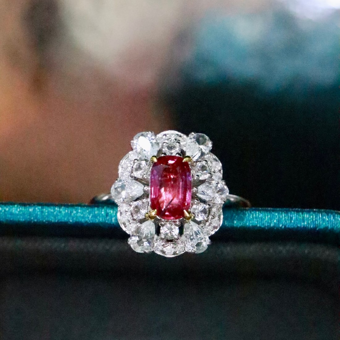 14k Gold 0.98 Ctw Natural Ruby & Diamond Ring - 4