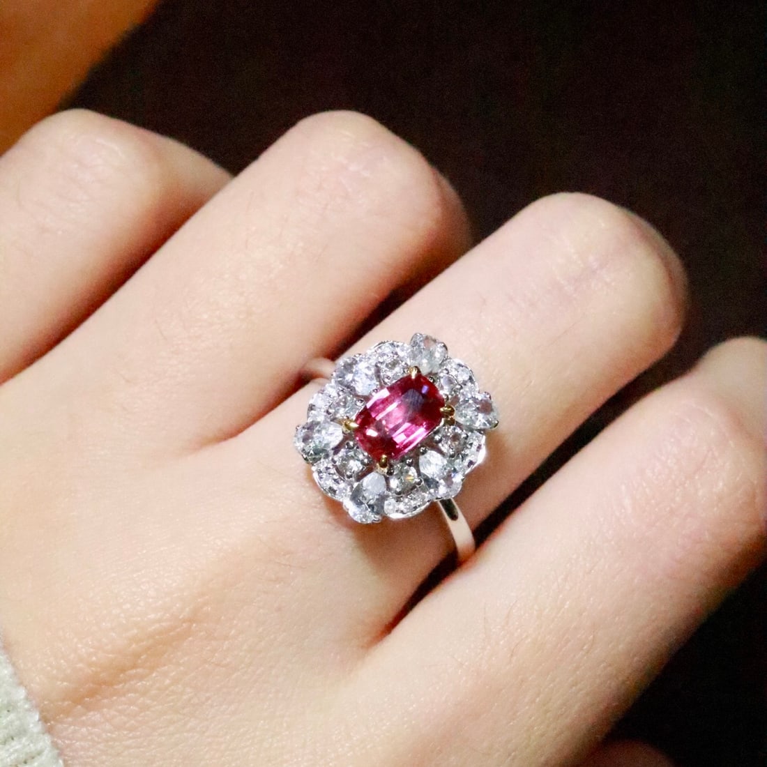 14k Gold 0.98 Ctw Natural Ruby & Diamond Ring - 6