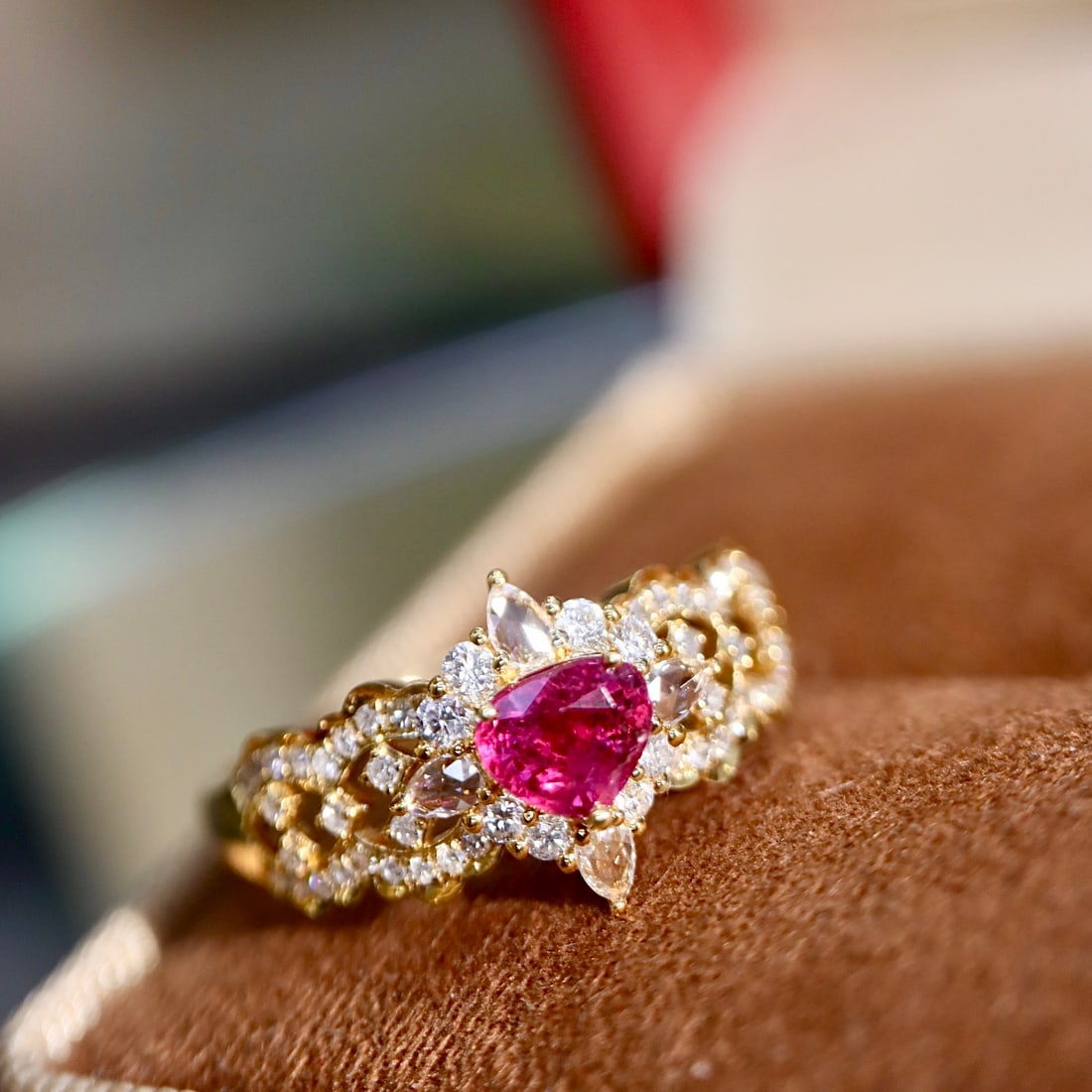 14k Gold 0.87 Ctw Natural Ruby & Diamond Ring - 6