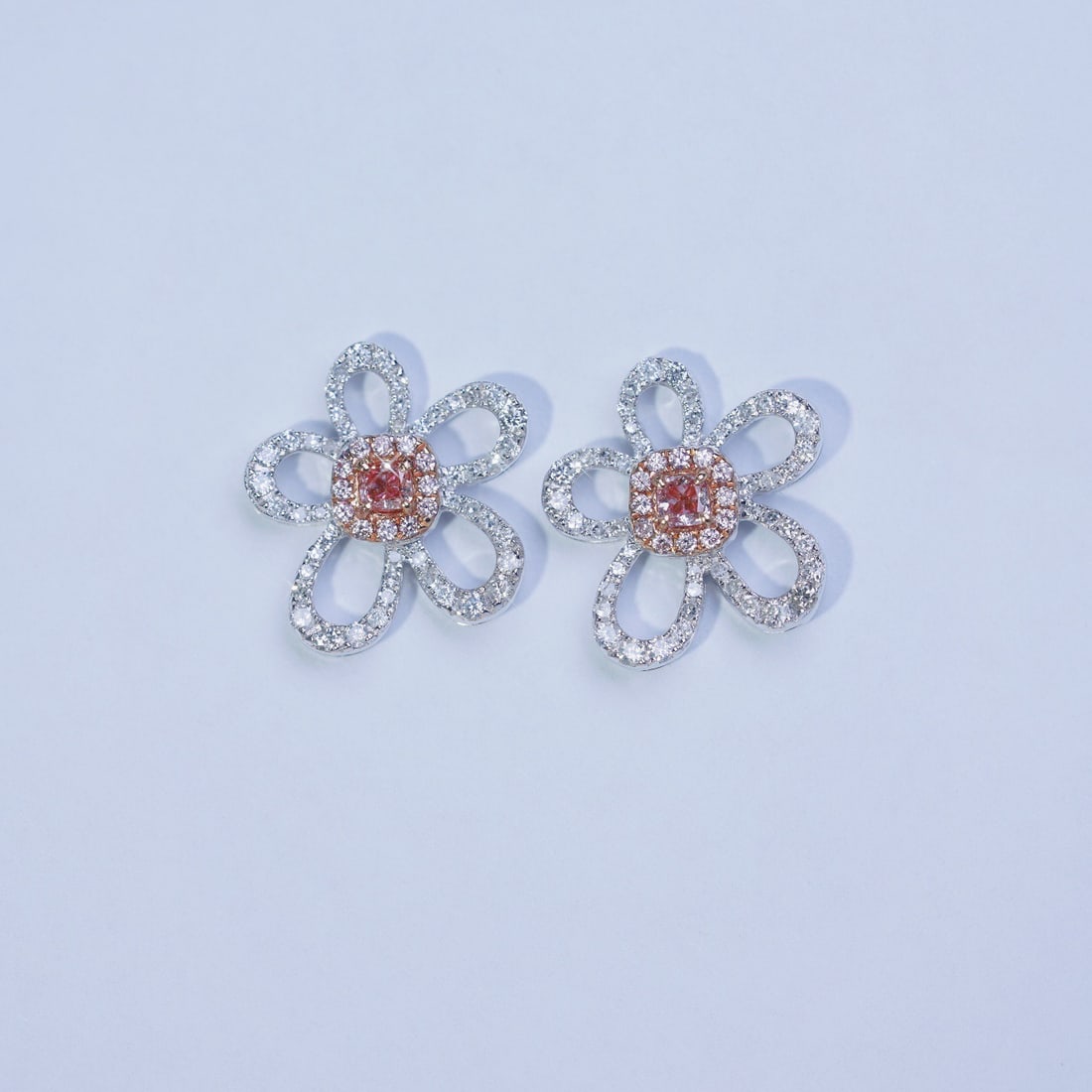 14k Gold 0.8 Ct Natural Color Diamond Earrings - 3