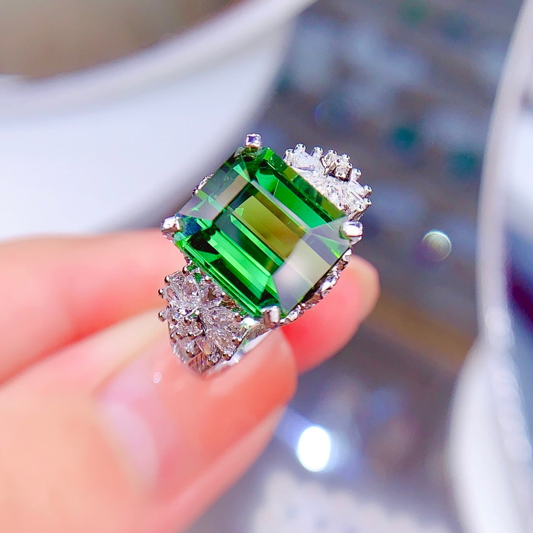 14k Gold 6.6 Ctw Natural Tourmaline & Diamond Ring - 4