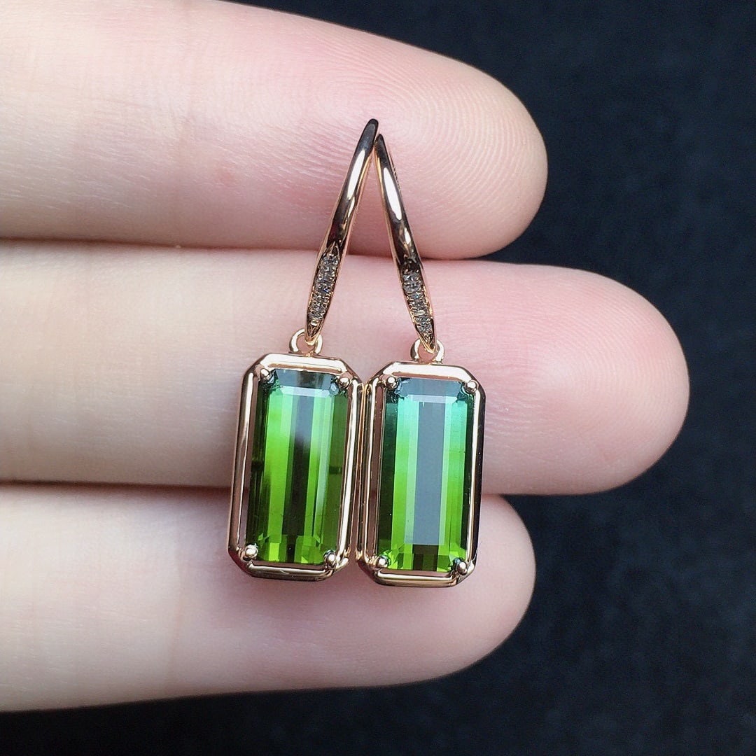 14k Gold 3.49 Ct Natural Tourmaline & Diamond Earrings: Ref:231140354 // gold content:14k gold // main gemstone:tourmaline // shape:octagonal // carat weight:3. 49ct // color:green // treatment:natural // // adjacent gemstone 2 : diamond // number of