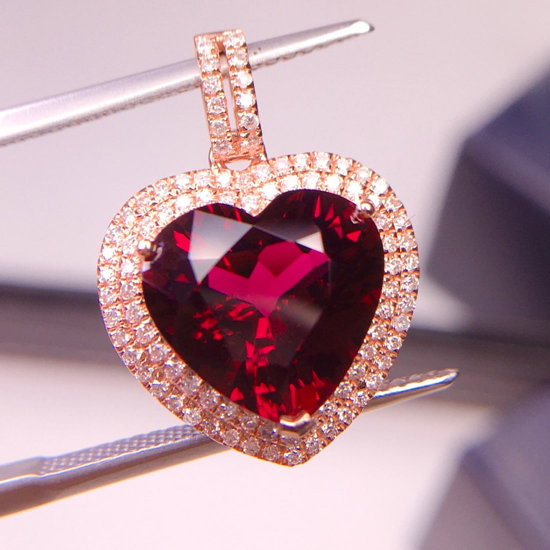 14k Gold 4.1 Ct Natural Tourmaline & Diamond Pendant( Without Chain ): Ref:231140358 // gold content:14k gold // main gemstone:tourmaline // shape:heart // carat weight:4. 1ct // color:red // treatment:natural // // adjacent gemstone 2 : diamond // shape:round // clarity