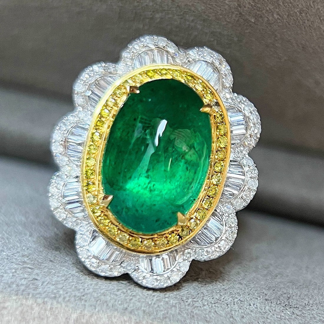 14k Gold 7.02 Ctw Natural Emerald & Diamond Ring/pendant( Without Chain ) - 2