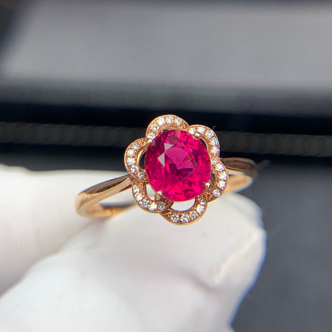 14k Gold 1.5 Ct Natural Tourmaline & Diamond Ring - 4