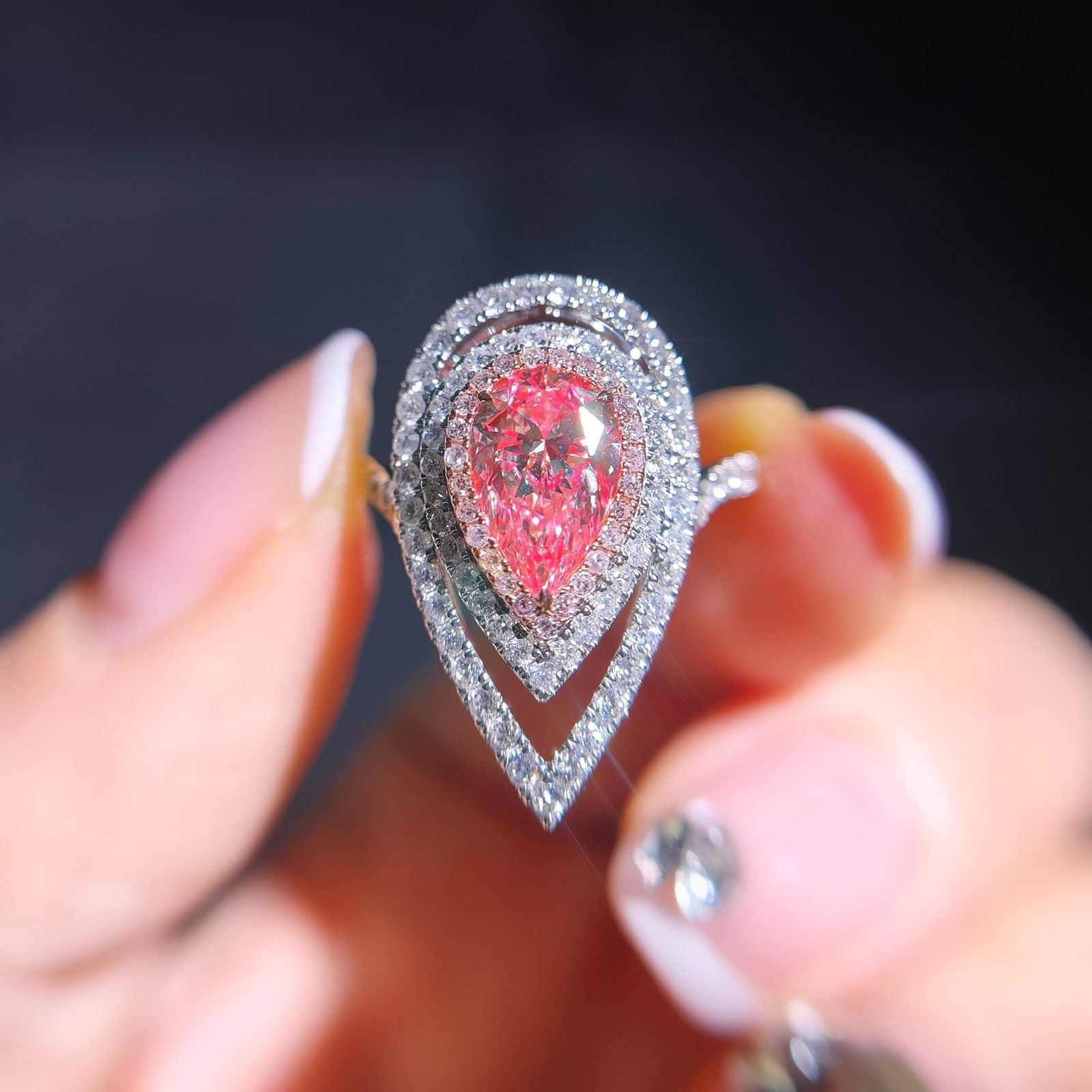 14k Gold 1.97 Ctw Natural Pink Diamond & Diamond Ring: Ref:231140382 // gold content:14k gold // ring size:7. 25us // // main gemstone:pink diamond // shape:pear // carat weight:1. 20ct // color:pink // treatment:natural // // adjacent gemstone 2 : diamon