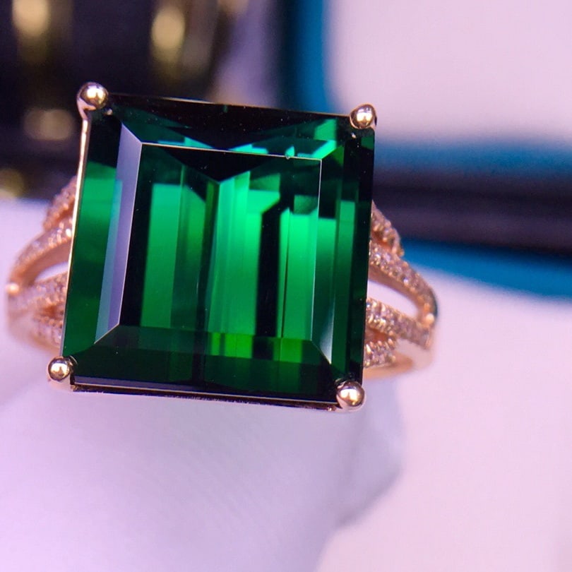 14k Gold 9.5 Ct Natural Tourmaline & Diamond Ring - 4