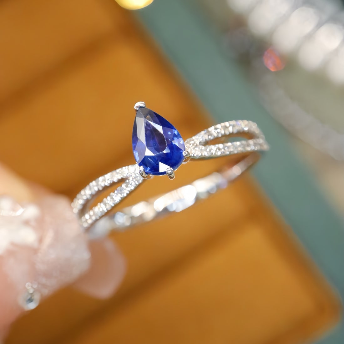 14k Gold 0.75 Ctw Natural Sapphire & Diamond Ring - 2