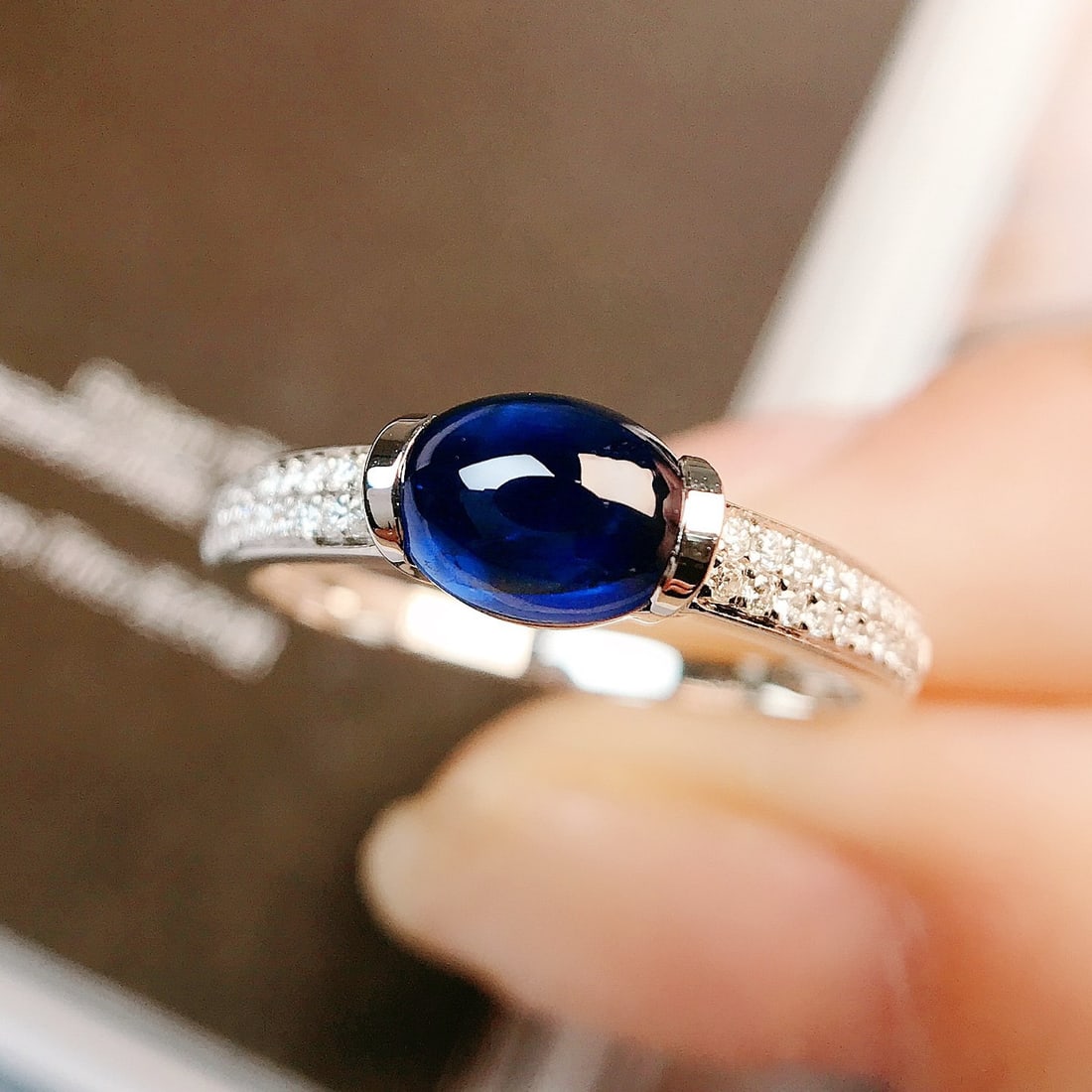 14k Gold 1.59 Ctw Natural Sapphire & Diamond Ring: Ref:231140410 // gold content:14k gold // ring size:7. 25us // // main gemstone:sapphire // shape:oval // carat weight:1. 47ct // color:blue // treatment:natural // // adjacent gemstone 2 :