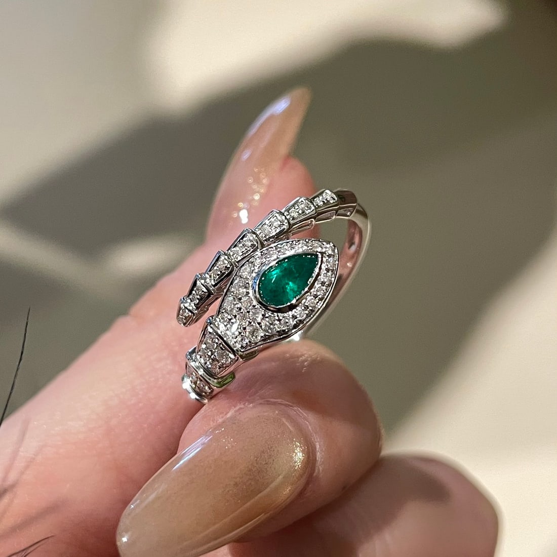 14k Gold 0.2 Ct Natural Emerald & Diamond Ring - 2